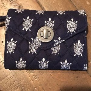 !NWOT Vera Bradley wristlet!